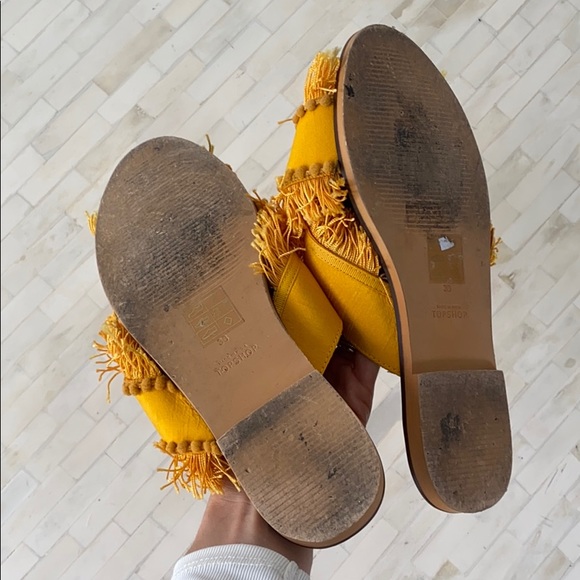 Topshop yellow fringe slides - Picture 2 of 3